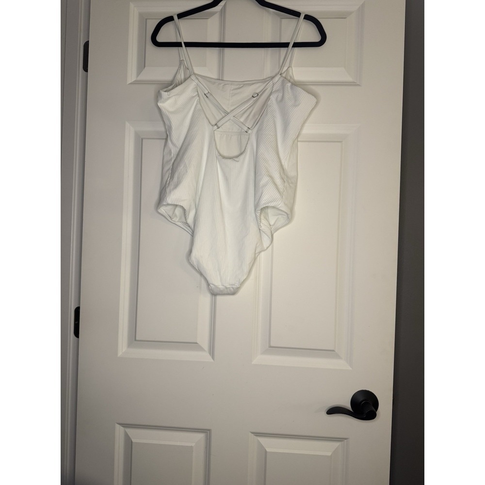 Andie The Laguna Classic Ribbed One Piece Swimsuit White XLT - Picture 2 of 2